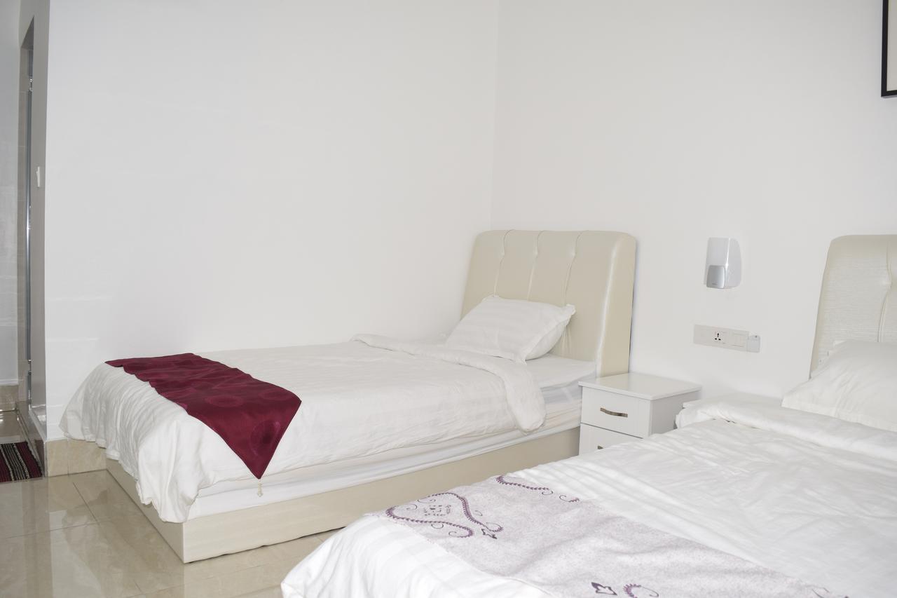 S Rose Hotel Сепанг Экстерьер фото